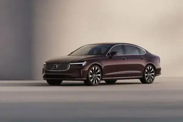 La Volvo S90 résiste et se refait une beauté