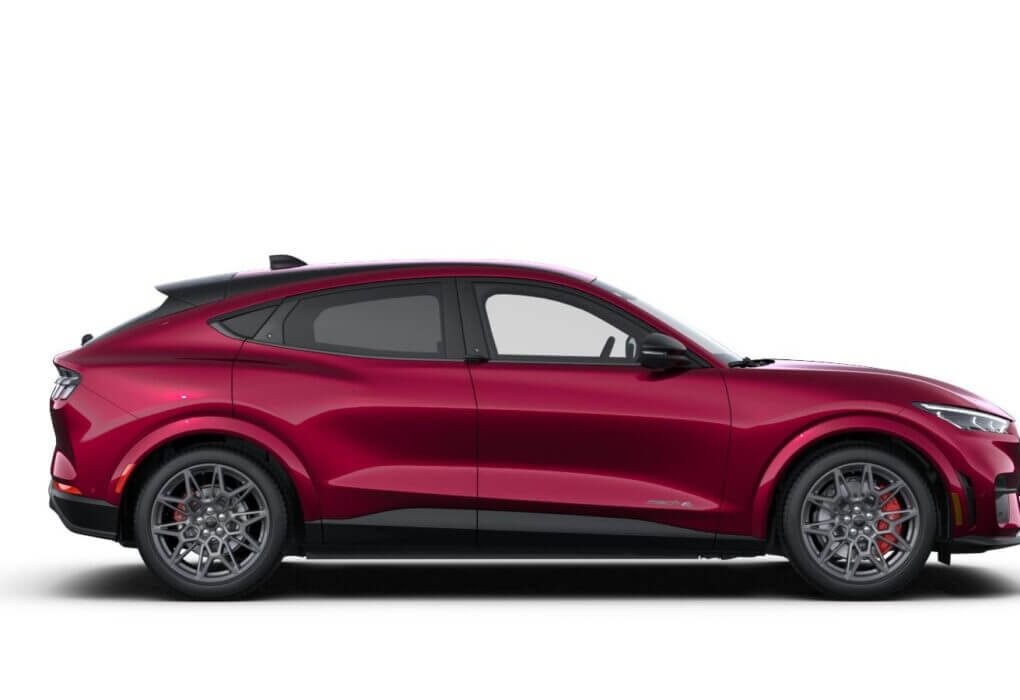 Ford Mustang Mach-E: plus d’autonomie et un habitacle modernisé