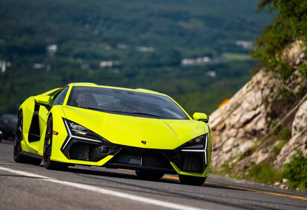 Lamborghini Fenomeno: une supercar hybride de tous les superlatifs
