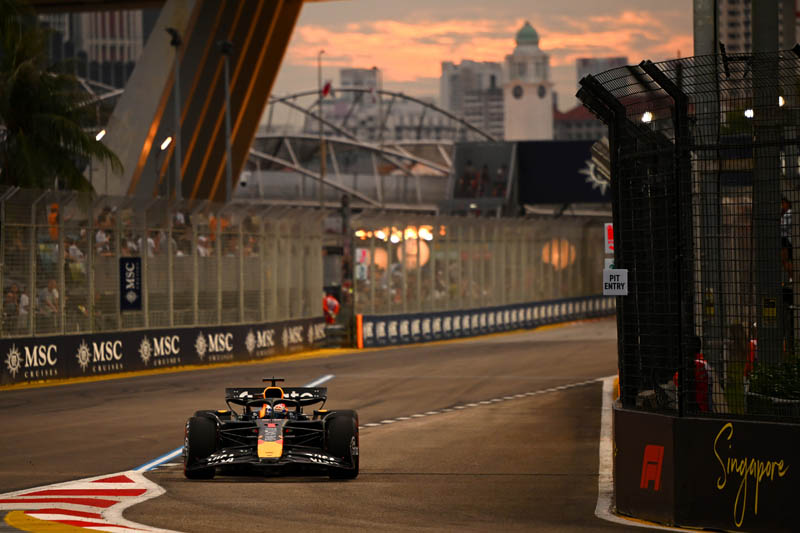 FP3 à Singapour: Cinq pilotes en 0.089s, suspense garanti