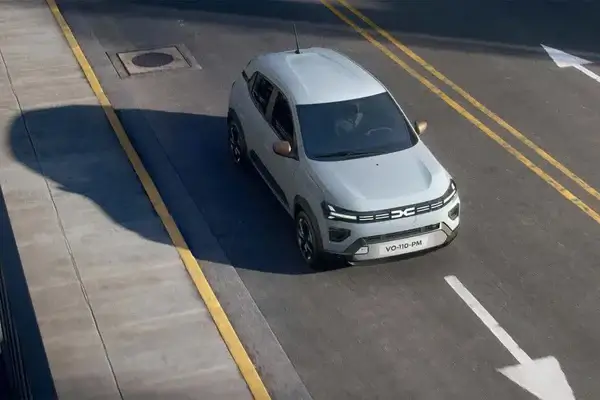 Dacia Spring 2026: la citadine électrique muscle son jeu