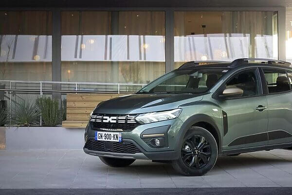 Dacia Sandero hybride: puissance record, patience