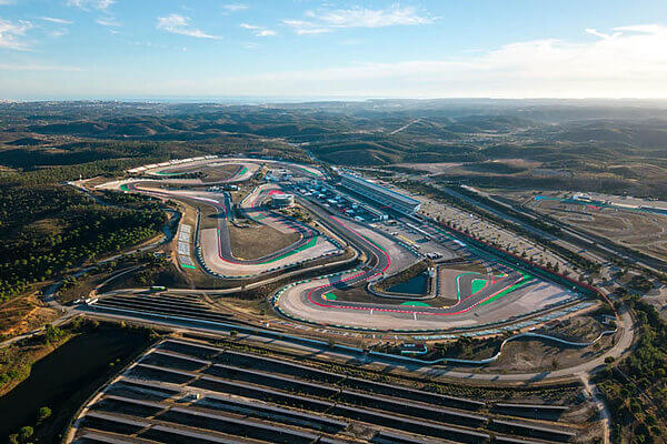 c9bfbcc4-5549-4842-99e1-1f582edcd395