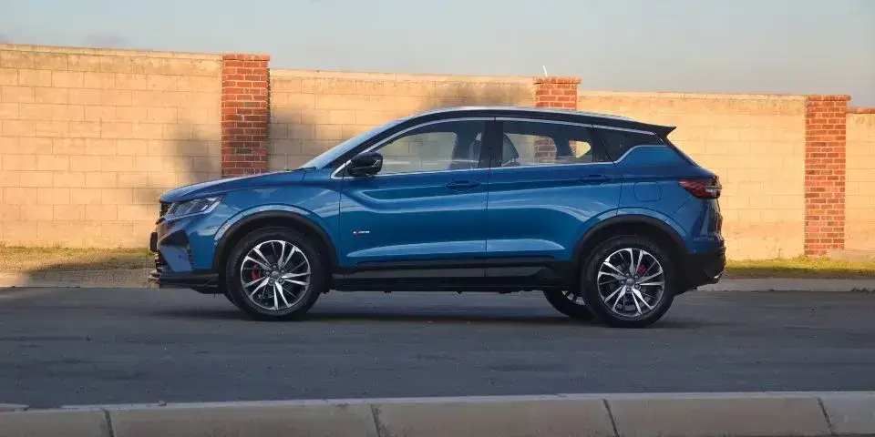 a-compact-suv-that-blends-innovation-and-power-proton-x-50-featured-image