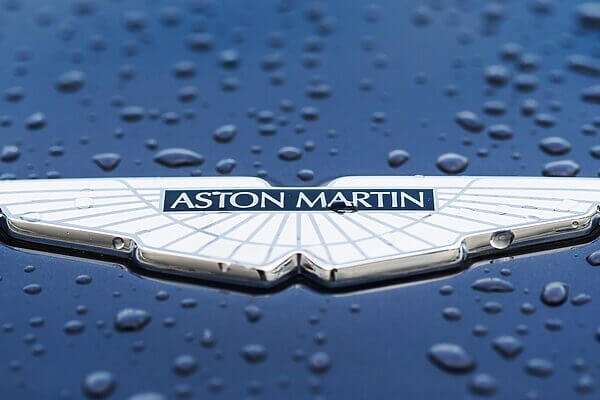 Aston Martin: 600 postes menacés, plan revu