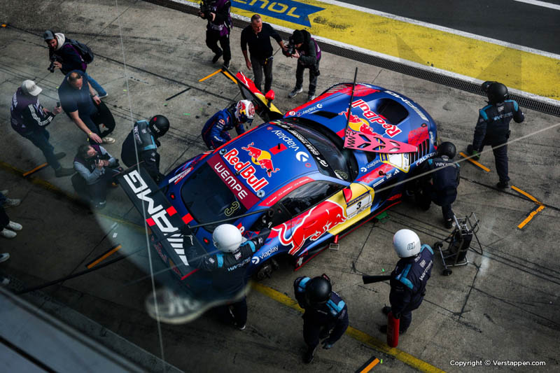 Max Verstappen disqualifié au Nürburgring