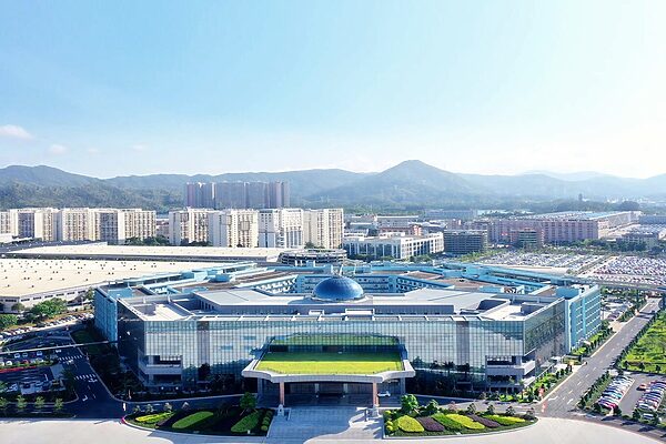 BYD 2025 : ventes record, profits sous pression