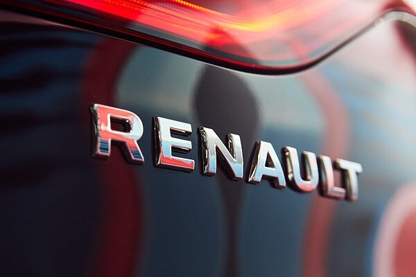 Renault ingénierie : jusqu’à 20 % de coupes
