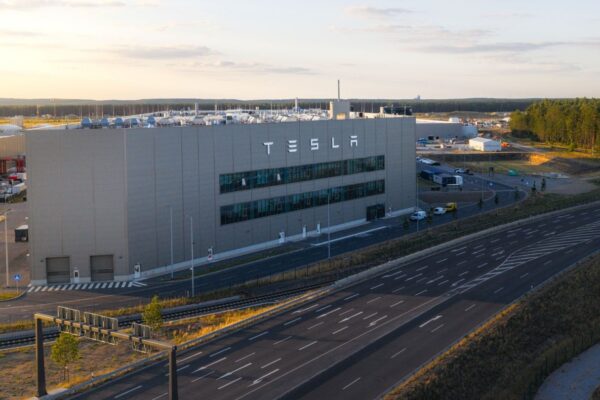 Tesla investit 250 M$ dans sa Gigafactory Berlin