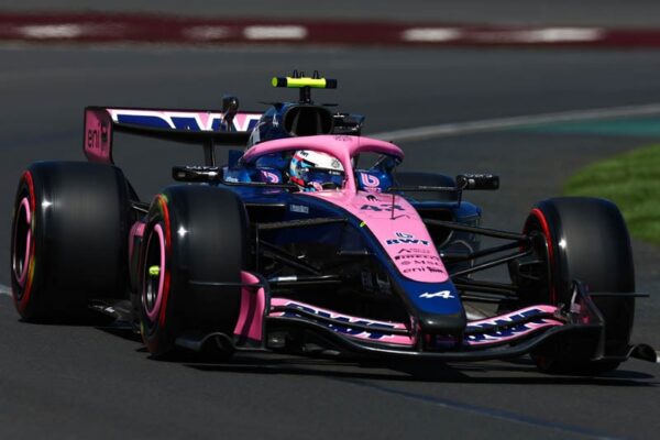 Monoplace Alpine de Formule 1 dans le paddock