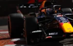 Max Verstappen dans le garage Red Bull Racing après un problème moteur à Monaco