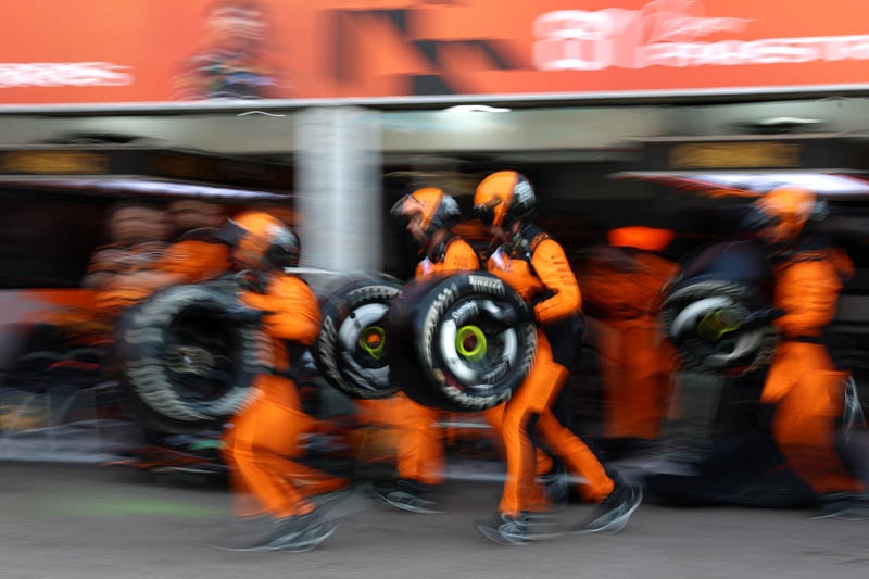Pneus Pirelli dans le paddock de Formule 1