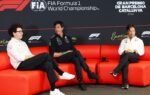 Monoplaces de F1 dans le paddock du circuit de Barcelona-Catalunya