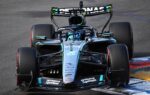 George Russell au volant de la Mercedes F1 dans les rues de Monaco