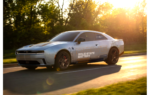 Dodge Charger Daytona de développement utilisée pour tester une batterie solide Factorial FEST avec Stellantis.