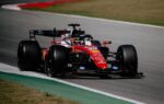 Arthur Leclerc et Zhou Guanyu en essais pneumatiques sur le Circuit de Barcelona-Catalunya.