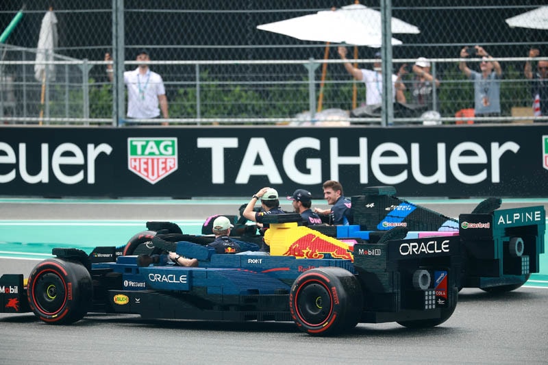 Max Verstappen dans le paddock de Silverstone avant le Grand Prix de Grande-Bretagne.