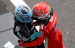 Charles Leclerc célèbre sa victoire au Grand Prix de Grande-Bretagne à Silverstone.