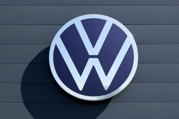 Oliver Blume et des dirigeants Volkswagen lors d’une réunion consacrée à l’avenir industriel du groupe.