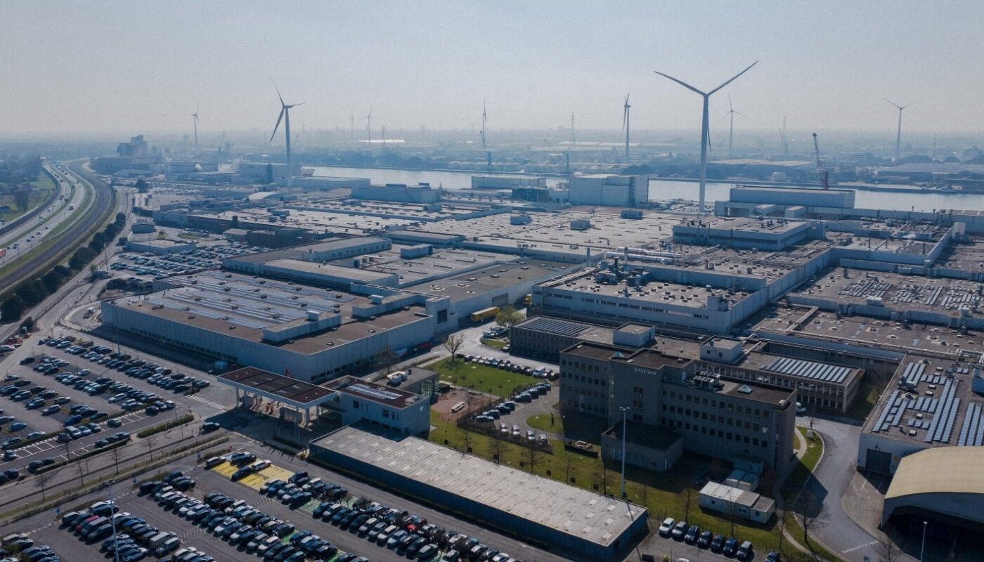 Vue d’une ligne de production Volvo dans l’usine de Gand en Belgique.