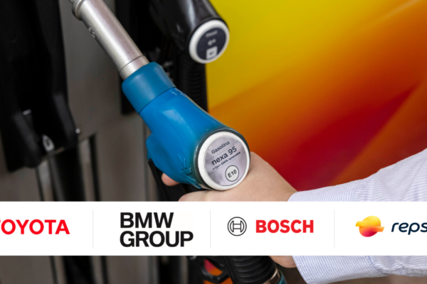 Voitures Toyota, Lexus et BMW utilisées pour un test d’essence renouvelable en Espagne.