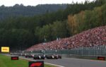 George Russell au volant de la Mercedes sur le circuit de Spa-Francorchamps.