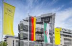 Signature du protocole d’accord entre Opel Automobile et AGM Holding pour la production de moteurs en Algérie.