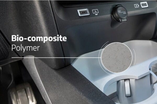 Détail de l’habitacle du Citroën C5 Aircross avec son matériau à base de fibres de vigne.