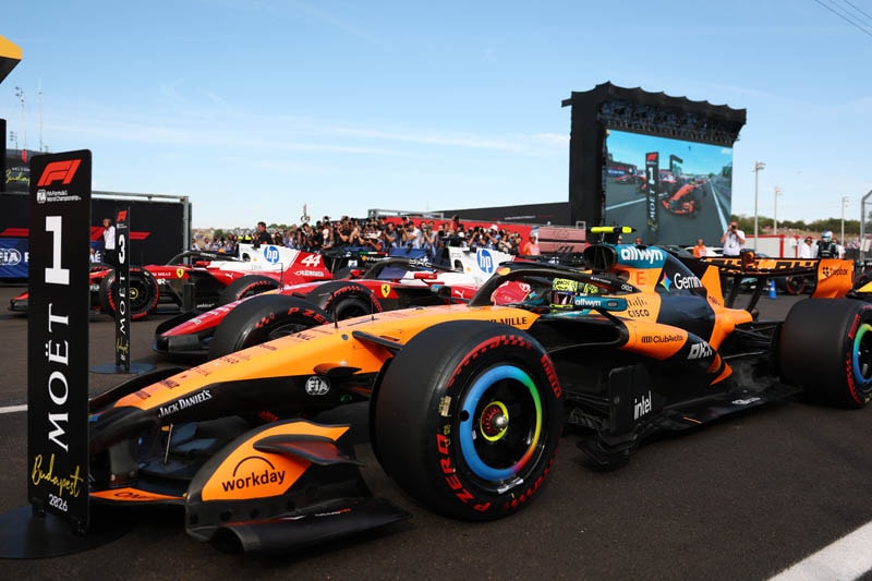 Lando Norris en piste lors des qualifications du GP de Hongrie au Hungaroring.