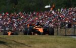 Oscar Piastri au volant de sa McLaren sur le circuit du Hungaroring.