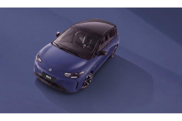 La compacte électrique Leapmotor A05 dévoilée en Chine.