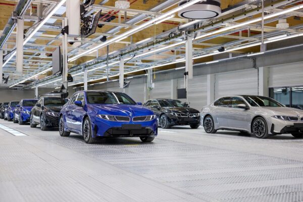 Nouvelle BMW i3 électrique sur la ligne de production de l’usine BMW de Munich.