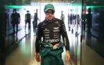 Fernando Alonso au volant de son Aston Martin lors d’un Grand Prix de Formule 1.