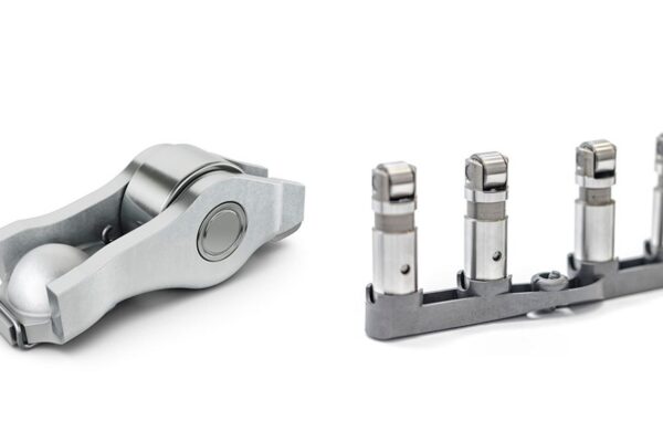 Des composants Schaeffler destinés à la distribution de moteurs thermiques.