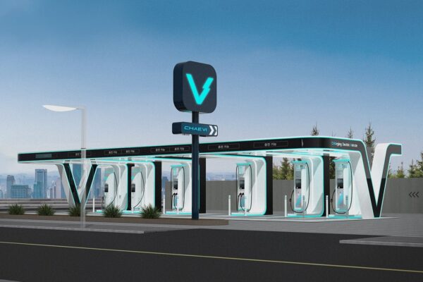 Une borne de recharge rapide Chaevi sur une aire d’autoroute en Corée du Sud.