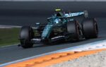 La monoplace Aston Martin en piste sur le circuit de Zandvoort lors du GP des Pays-Bas.