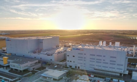 Une ligne de production de matériaux de cathode dans l'usine EcoPro BM de Debrecen, en Hongrie.