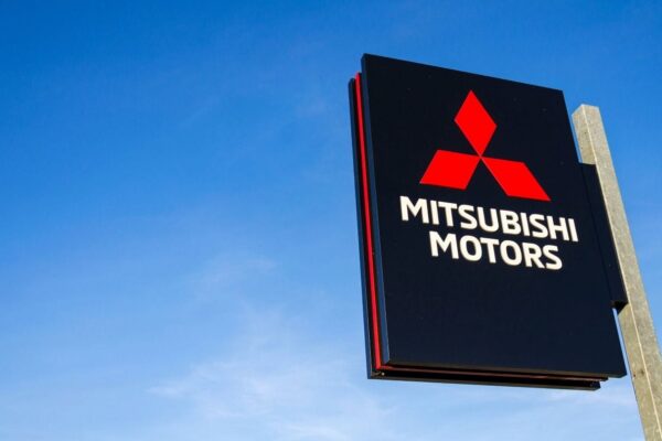 Un pick-up Mitsubishi illustre le retour prévu de la marque sur le marché américain.