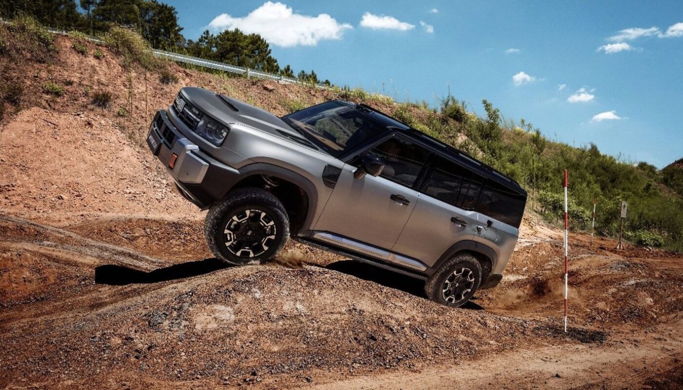 Le Geely Zhanjian 700 équipé des nouvelles technologies tout-terrain électrifiées du constructeur.