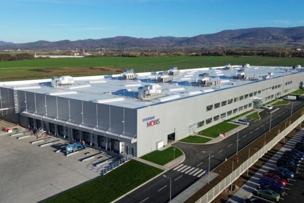 L'usine Hyundai Mobis de Nováky en Slovaquie dédiée aux motorisations électriques.