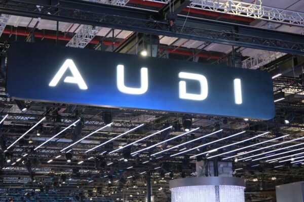 Audi et SAIC Motor associés autour de leur centre de recherche et développement à Shanghai.