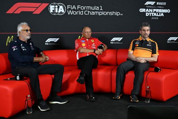 Flavio Briatore, Frédéric Vasseur et Andrea Stella lors de la conférence de presse du GP d’Italie.