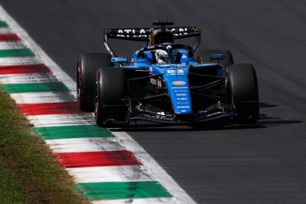 Une monoplace Williams en piste lors des qualifications du Grand Prix d’Italie.