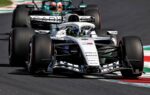 Une monoplace Cadillac en piste pendant les qualifications du Grand Prix d'Italie.