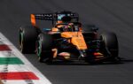 Une McLaren MCL40 en piste sur le circuit de Monza lors du Grand Prix d’Italie 2026.