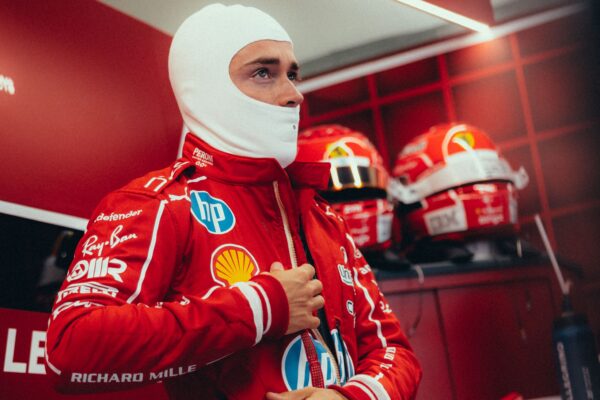 Charles Leclerc au volant de sa Ferrari lors du Grand Prix d’Italie à Monza.