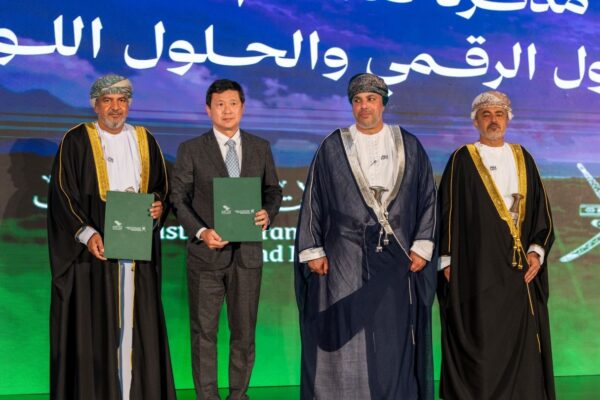 Un bus Hyundai ELEC CITY Fuel Cell destiné à circuler sur les lignes de Mascate à Oman.