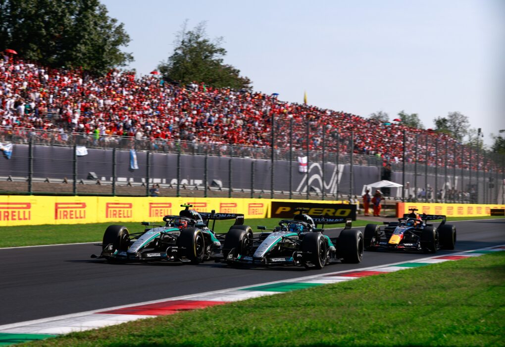 Kimi Antonelli au volant de sa Mercedes pendant le Grand Prix d’Italie 2026 à Monza.