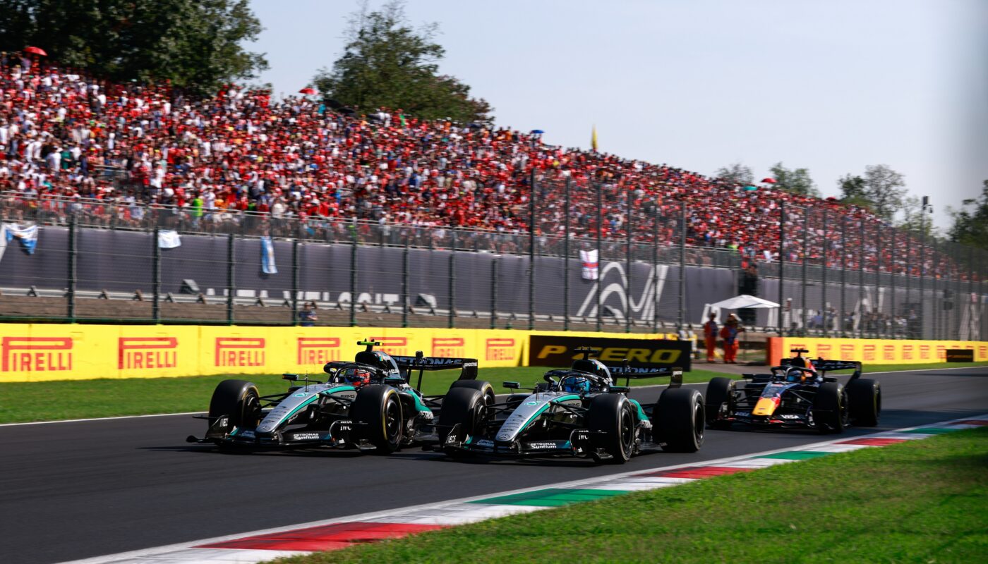 Kimi Antonelli au volant de sa Mercedes pendant le Grand Prix d’Italie 2026 à Monza.