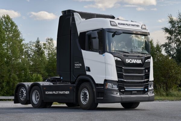 Un poids lourd Scania destiné aux essais de pile à combustible Toyota.